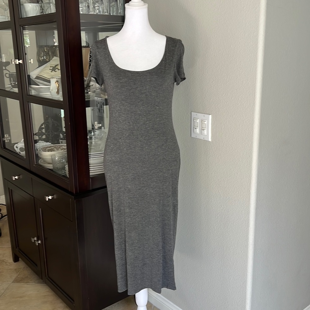 Awesome 21 Charcoal Grey Scoop Neck Short Sleeve Midi Pencil Dress Size M